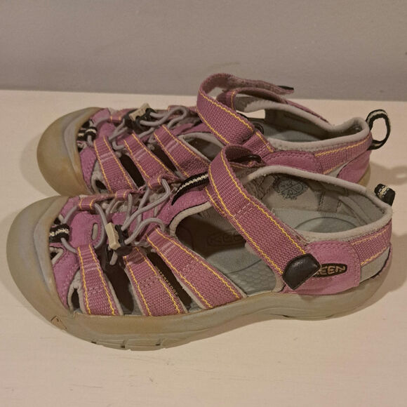 Keen Newport H2 Hiking Sport Sandal Youth Size 5 Purple - Picture 4 of 10